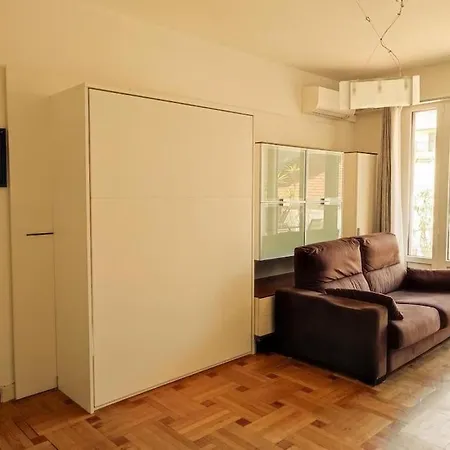 דירה Studio With Large Terrace Sea View 4th Floor *