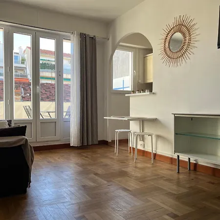 아파트 With Large Terrace Sea View 4th Floor *